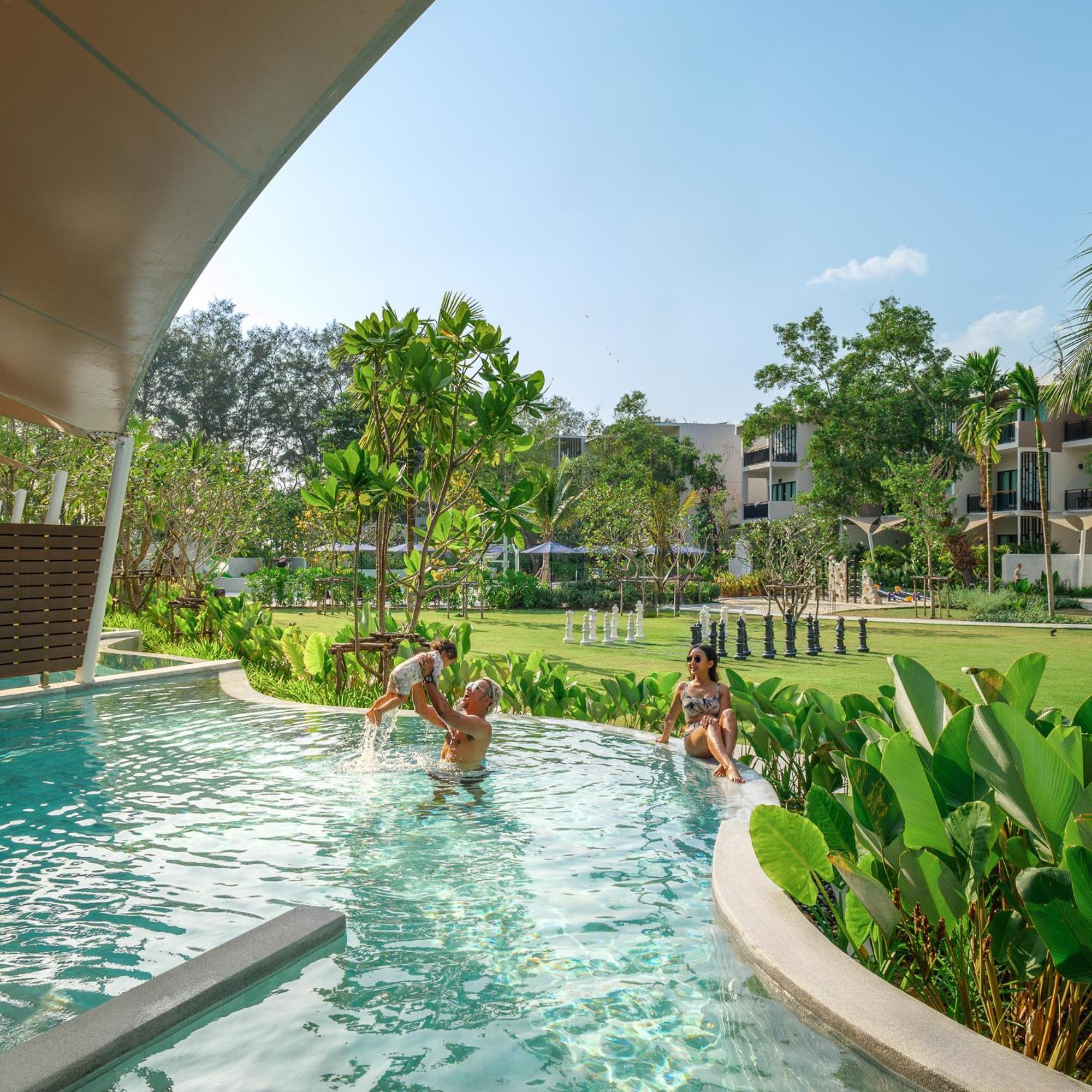 Le Meridien Phuket Hotel 5*