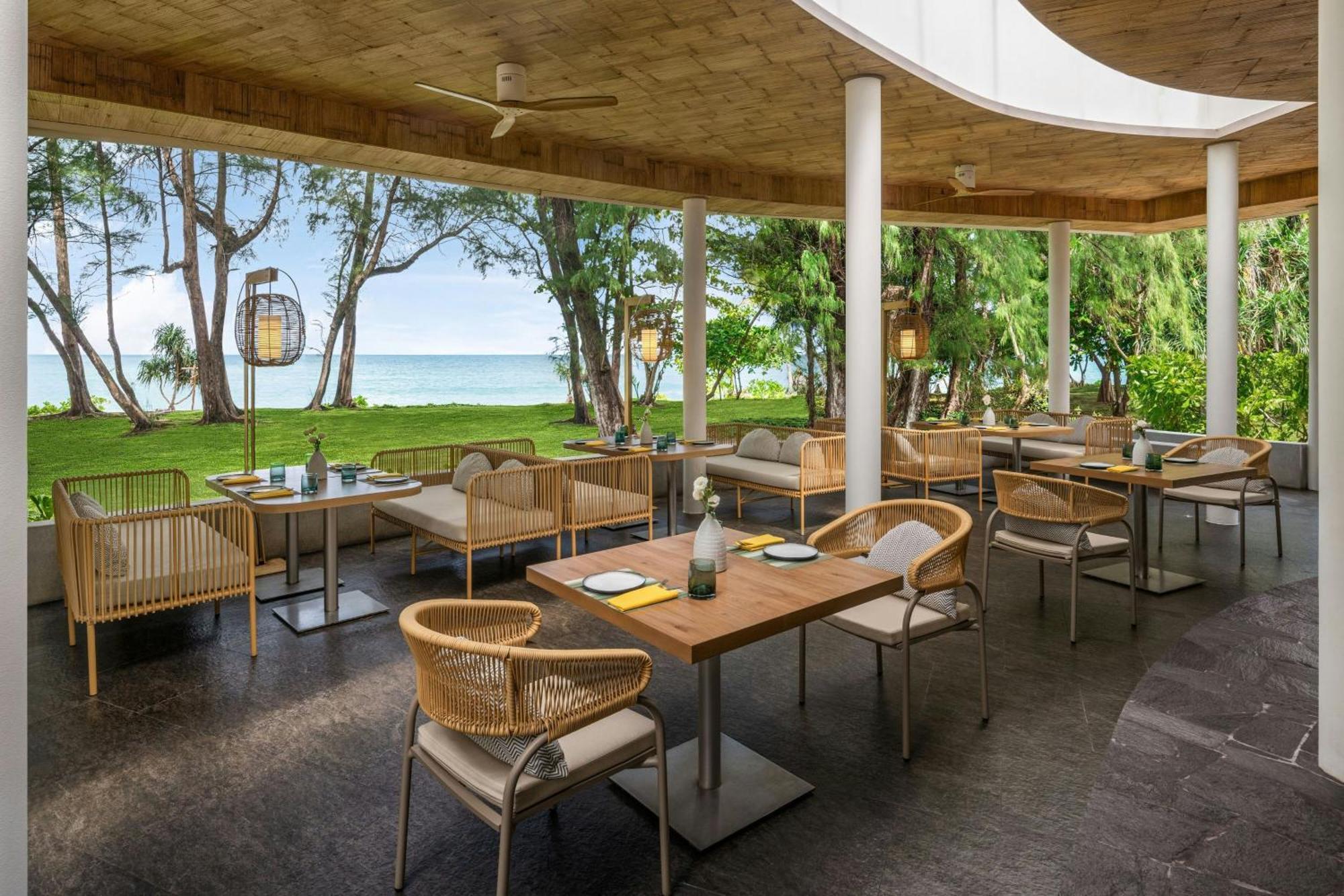 Hotel Phuket Mai Khao