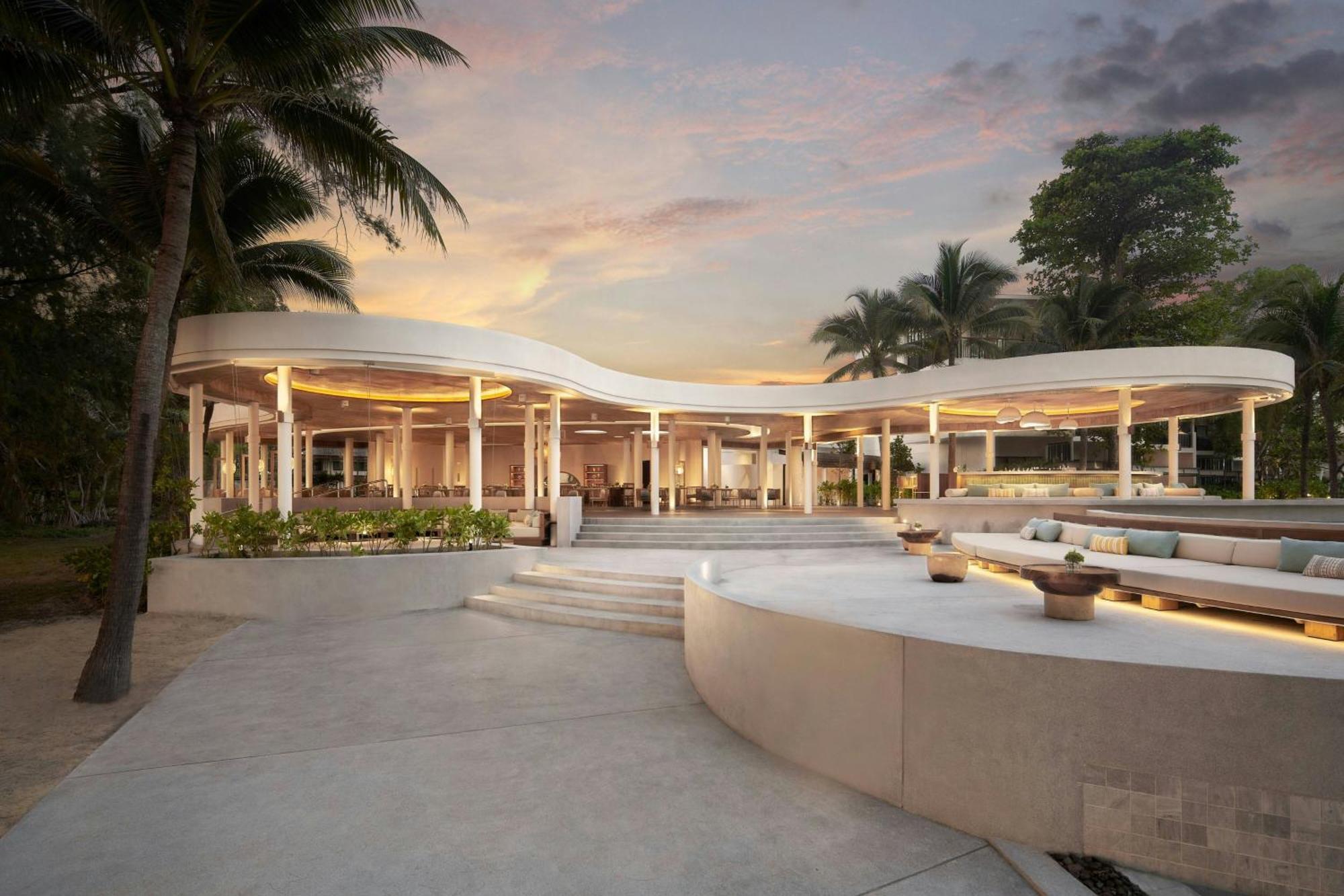 Phuket Hotel 5*