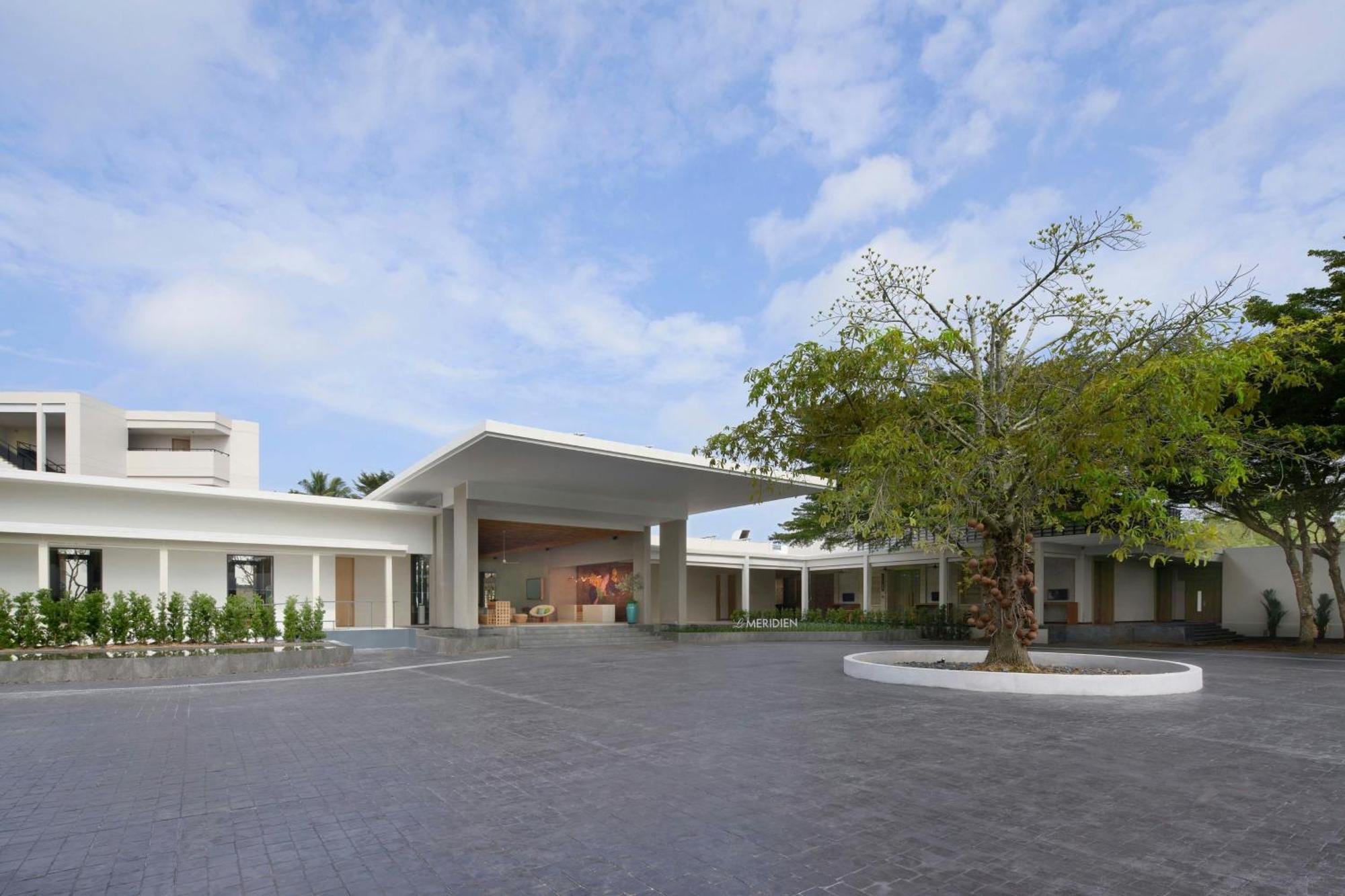 Hotel Phuket Mai Khao